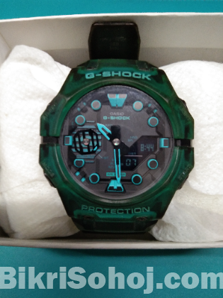 ঘড়িটি Casio G-Shock সিরিজের একটি মডেল